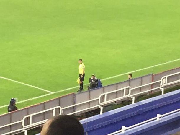 Insólito: Delfino cobró penal, echó a un jugador de Arsenal y después se retractó