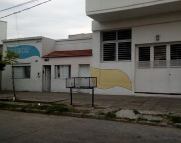 Hicieron una amenaza de bomba en un colegio y ahora deberán pagarle 60 mil pesos