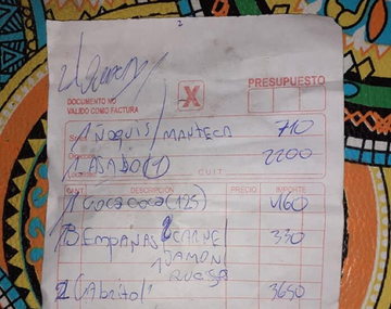 Les cobraron casi un IFE por una comida