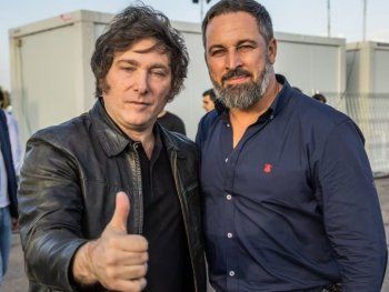 Quién es Santiago Abascal, el presidente de Vox que recibirá a Javier Milei