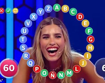 El error viral de Juli Poggio que hizo estallar a Iván de Pineda en Pasapalabra: ¿Piñón fijo?