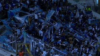 La hinchada de Atlético Tucumán copó el estadio Atahualpa de Quito La hinchada de Atlético Tucumán copó el estadio Atahualpa de Quito