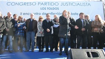 con scioli, el pj bonaerense se reune en los toldos con scioli, el pj bonaerense se reune en los toldos