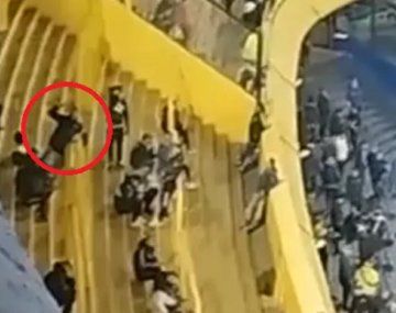 Hincha de Boca fue filmado haciéndole gestos racistas a simpatizantes de Corinthians