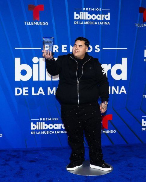 FloyyMenor se convirtió en el primer artista chileno en ganar un Latín Billboard