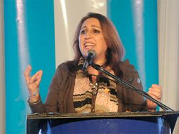 La intendente de Rosario pidió el envío de Gendarmería