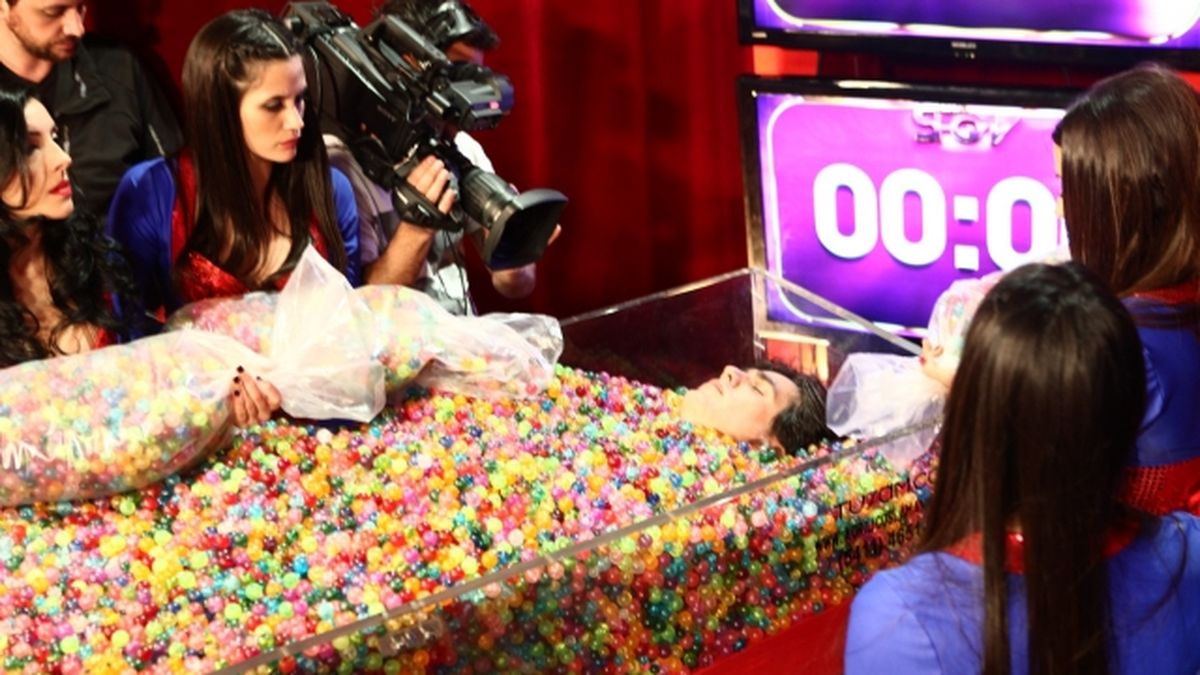 Puede fallar y falló Tusam casi se ahoga por televisión