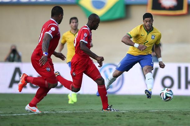 Brasil calienta motores con una goleada ante Panamá