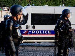 Un hombre mató a puñaladas a un profesor al grito de Alá es grande