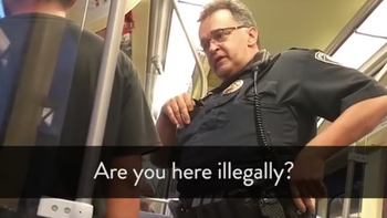 El acoso policial fue captado por un pasajero de subte El acoso policial fue captado por un pasajero de subte