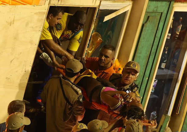 Accidente en el carnaval de Brasil