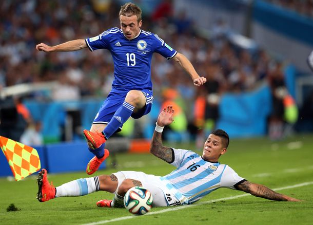 Sufrió, pero la Argentina debutó con el pie derecho y le ganó 2 a 1 a Bosnia en Río