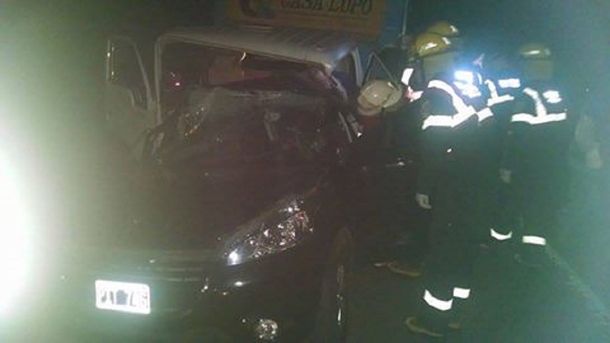 Tragedia en la ruta 7: tres muertos por el choque de un camión y un auto