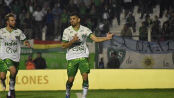 en la vuelta del futbol, sarmiento le gano a arsenal con un gol de penal en la vuelta del futbol, sarmiento le gano a arsenal con un gol de penal