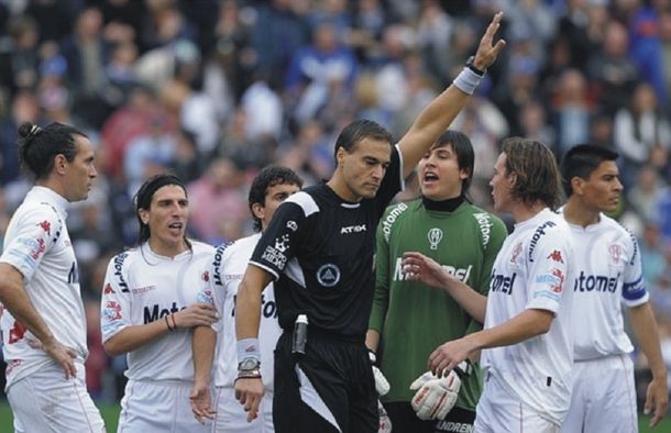 Brazenas rompió el silencio y dijo que su alejamiento fue por un tema físico