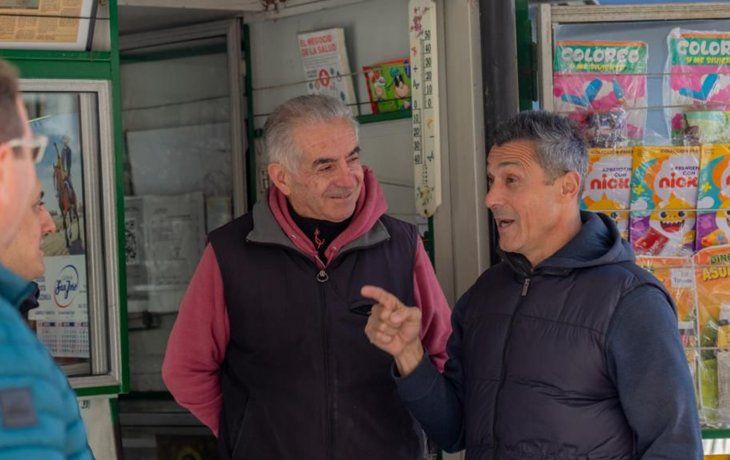 Guillermo Favale recorrer La Costa para charlar con vecinos y vecinas.