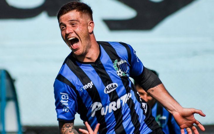 El delantero uruguayo que está cada vez más cerca de jugar en Newells