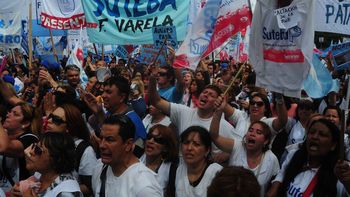 los docentes bonaerenses no tienen motivo para parar, son unos irresponsables los docentes bonaerenses no tienen motivo para parar, son unos irresponsables