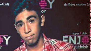 un patrullero atropello y mato a un chico de 13 anos a la salida de un boliche un patrullero atropello y mato a un chico de 13 anos a la salida de un boliche