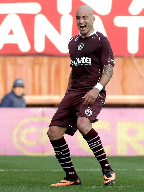 Gracias a Silva, Lanús le ganó a Belgrano y se ilusiona