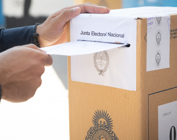 Elecciones 2023: las desinformaciones sobre las urnas violadas que no son reales