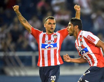 Junior de Barranquilla le ganó a Alianza Lima y complicó a Boca