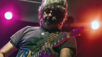 Daniel Alambre González. Daniel Alambre González.