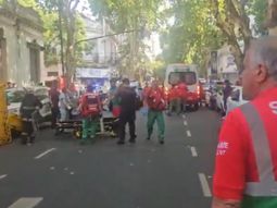 se derrumbo el techo de un centro medico en palermo: al menos seis heridos se derrumbo el techo de un centro medico en palermo: al menos seis heridos