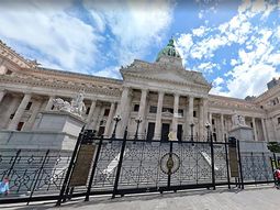 Dos productores de TV intentaron ingresar con un arma a Diputados