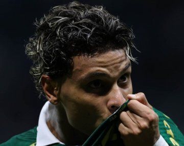 El tremendo gol a lo Roberto Carlos de un jugador de Palmeiras
