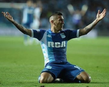 ¿Autobombo? El sorpresivo tuit de Centurión que hizo explotar las redes de memes