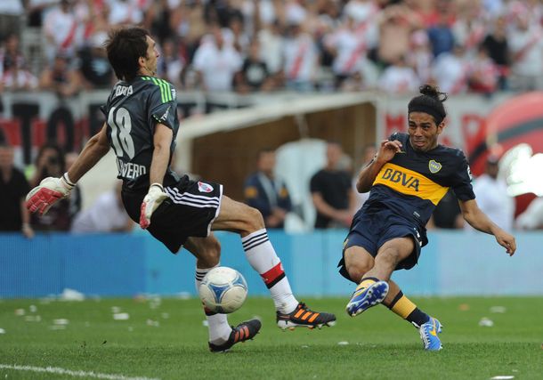 Boca consiguió un empate agónico ante River en la vuelta del Superclásico