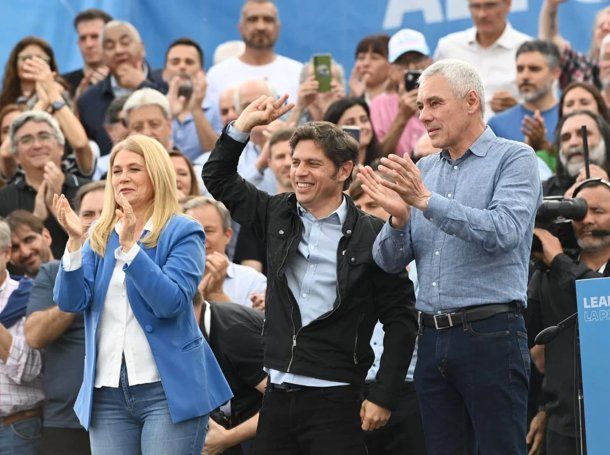 Axel Kicillof encabezó el acto por el Día de la Lealtad en Berisso.