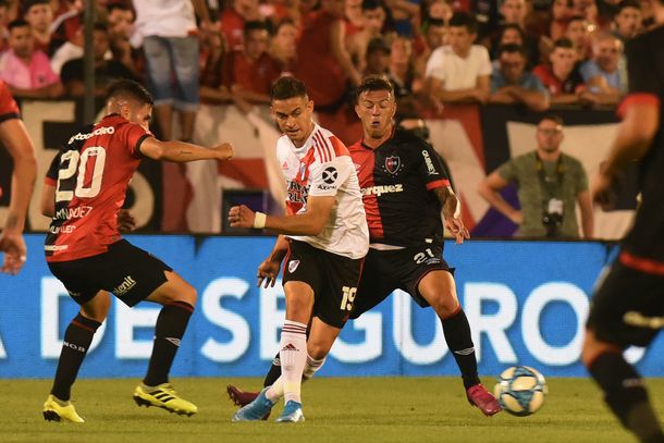 River reaccionó a tiempo y se lo dio vuelta a Newells en un partidazo en Rosario