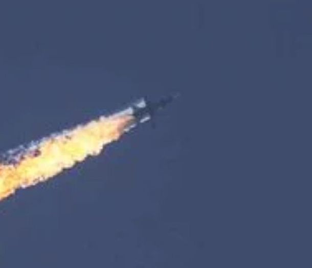 Versiones cruzadas sobre el estado de los pilotos del avión ruso derribado