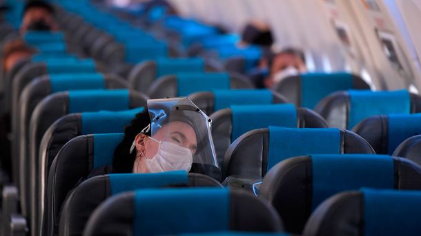 Detuvieron a un argentino en Miami por robar 10.000 dólares durante un vuelo