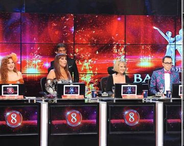 Insólito: conocé a la verdulería del Bailando