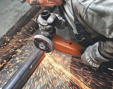 Lanzan una promoción para la compra de herramientas de trabajo en 12 cuotas fijas sin interés