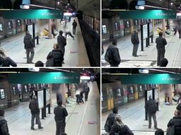 video: la pelea entre dos vendedores ambulantes en el subte video: la pelea entre dos vendedores ambulantes en el subte