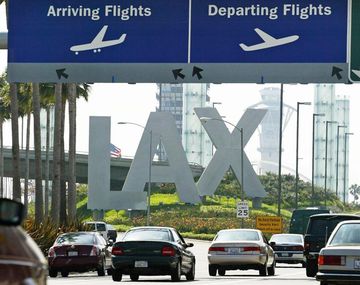 Advierten que los viajes por turismo al exterior cayeron un 20% en el primer trimestre