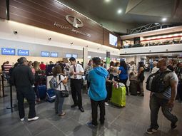 Paro de gremios aeronáuticos