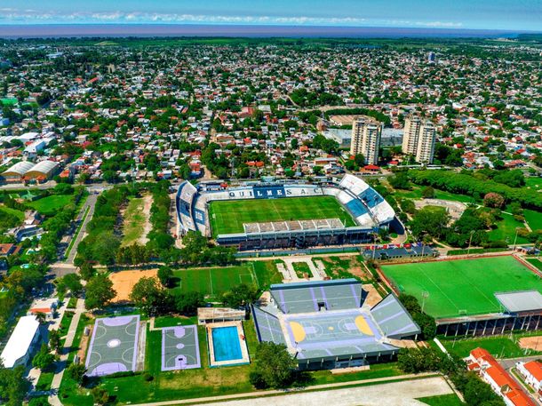 Fútbol libre por celular: cómo ver en vivo Arsenal vs Vélez