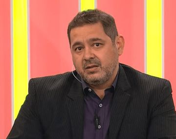 Cristian Traverso apuntó contra Darío Benedetto en la pelea con Carlos Zambrano.&nbsp;