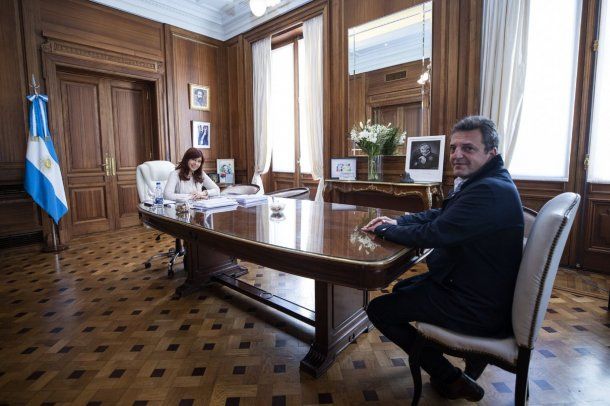 Cristina Kirchner y Sergio Massa se reunieron en el Senado