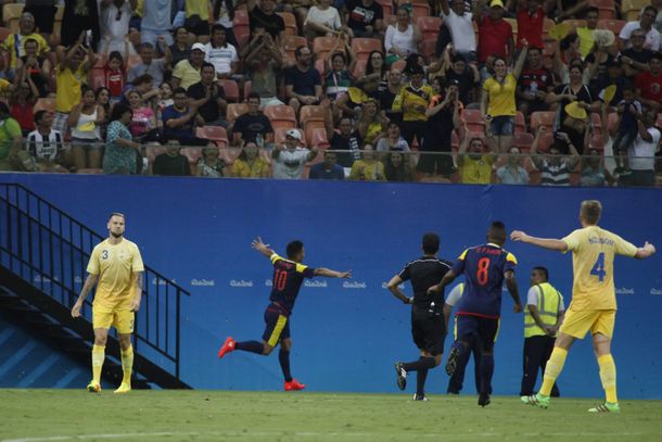 Con un gol de Teo Gutiérrez, Colombia empató en su debut ante Suecia