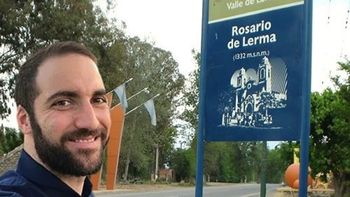 Los memes de Higuaín en el casamiento de Messi Los memes de Higuaín en el casamiento de Messi