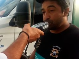 El hombre no pudo realizar el test de alcoholemia El hombre no pudo realizar el test de alcoholemia