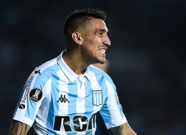 Ricardo Centurión se acerca a Vélez