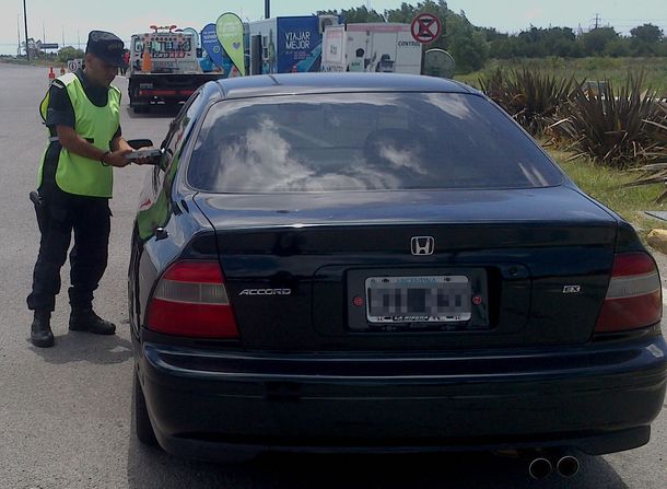 Cuatro automovilistas fueron detenidos por conducir ebrios en diferentes rutas