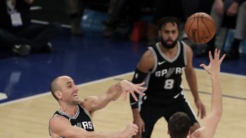 ¿sin querer queriendo? mira lo que dijo ginobili sobre la jugada de la que todos hablan ¿sin querer queriendo? mira lo que dijo ginobili sobre la jugada de la que todos hablan